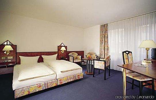 Hotel President Frankfurt Frankfurt am Main Rum bild
