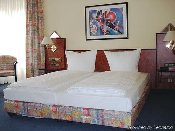 Hotel President Frankfurt Frankfurt am Main Rum bild